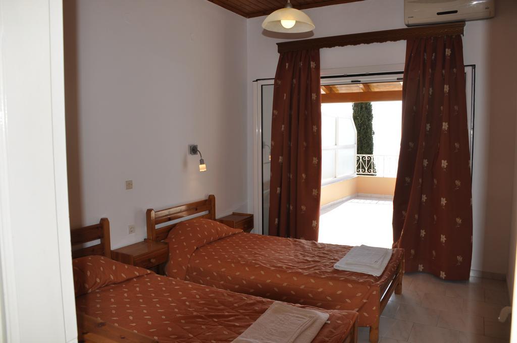 Stella'S Apartments Agios Gordios  Exterior foto
