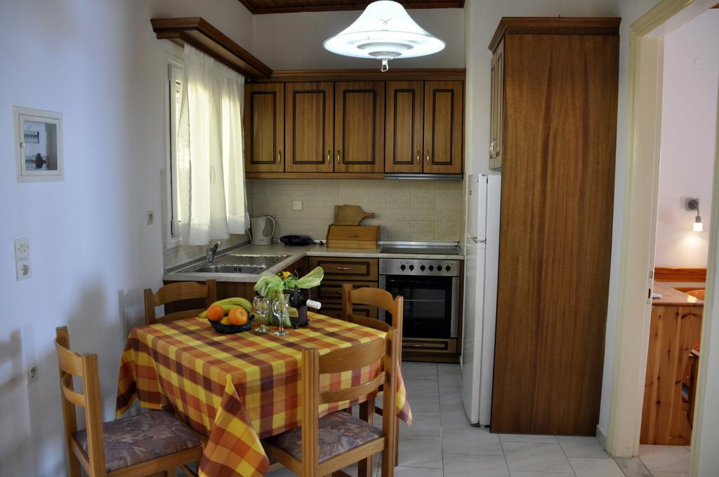 Stella'S Apartments Agios Gordios  Exterior foto
